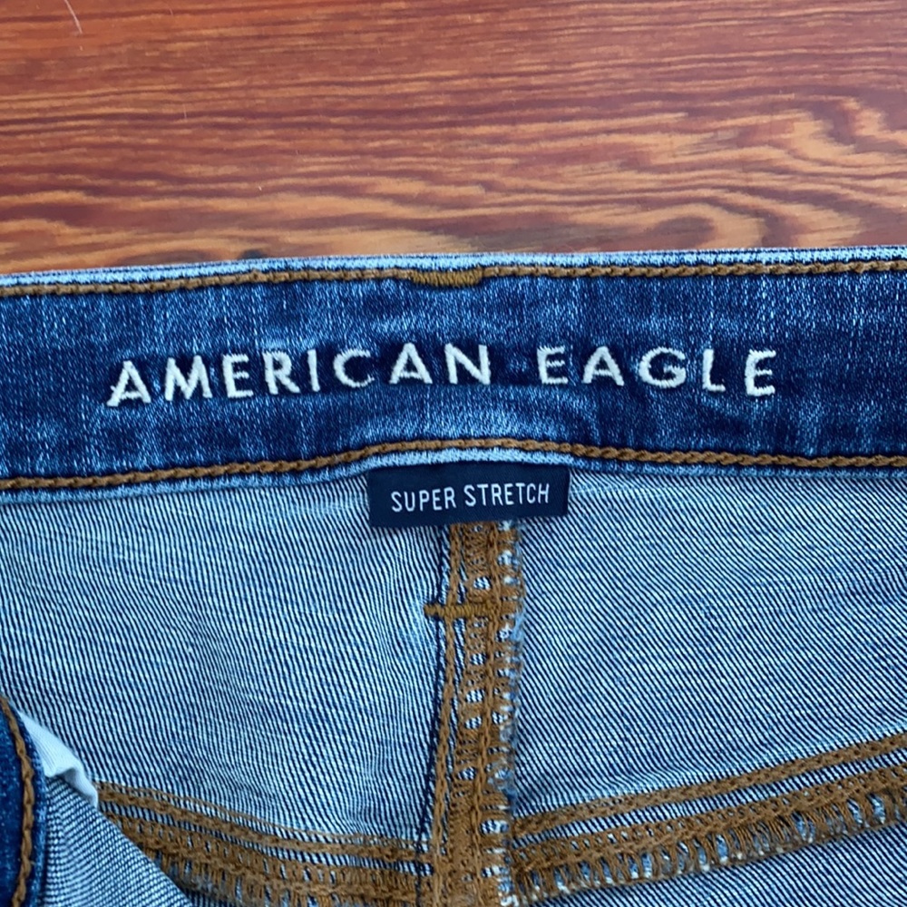 American Eagle Hi Rise Shortie - Picture 3 of 5